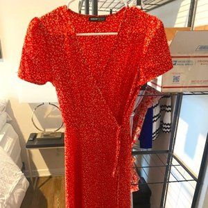 NEW WITHOUT TAGS Red Shein Knee-Length Wrap Dress in Rosebud Print